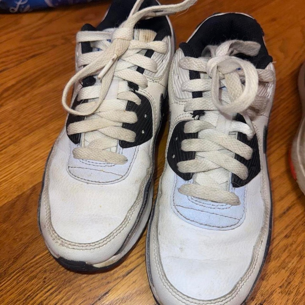 Nike shoes